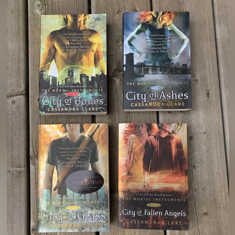 The Mortal Instruments Books 1-4 - Picture 3 of 9